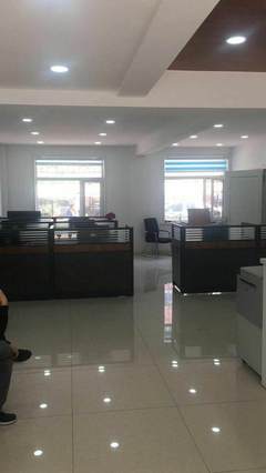 高薪誠聘房地產(chǎn)經(jīng)紀(jì) 月薪輕松過萬，開啟財富新篇章